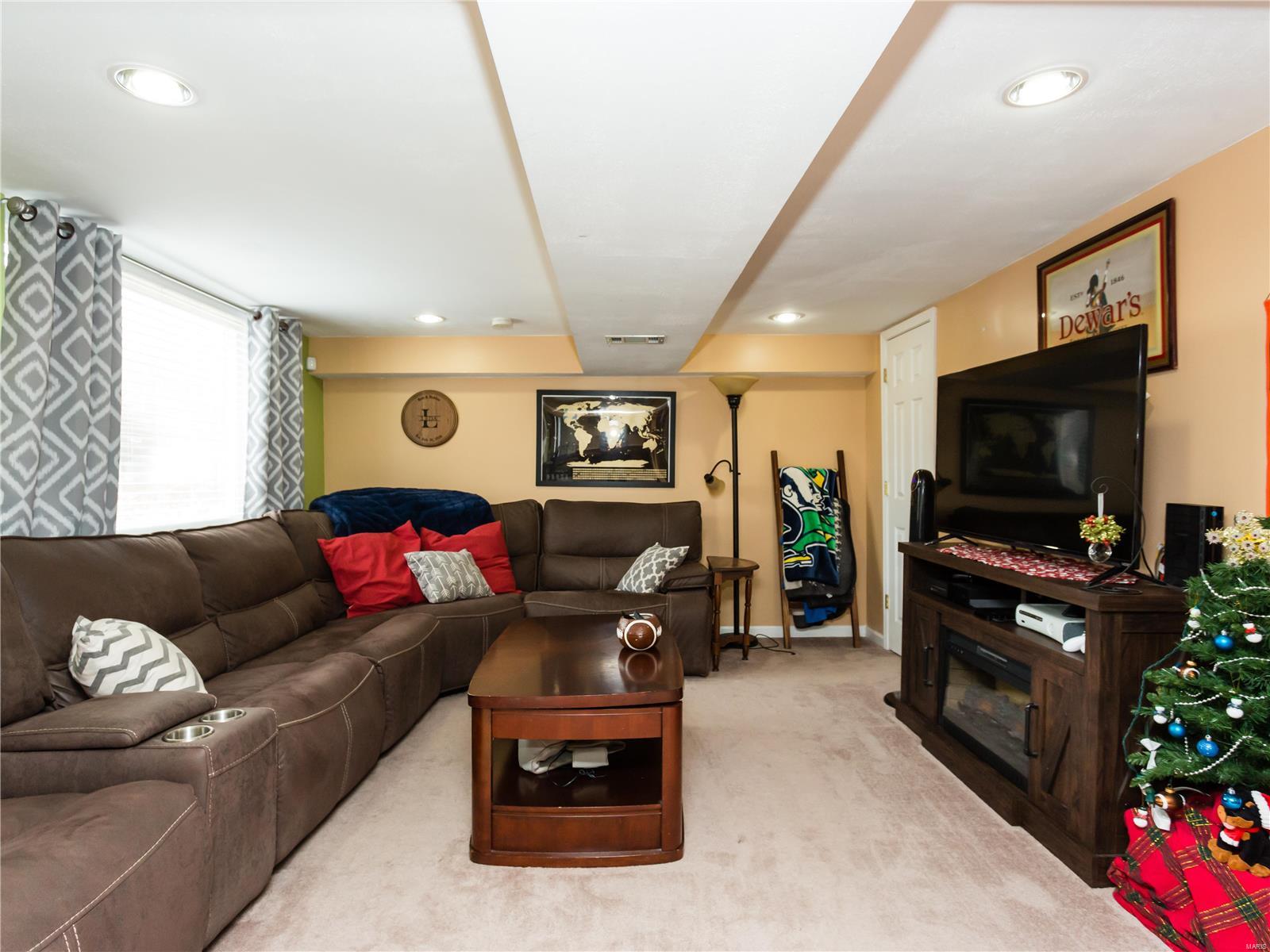 733 Buckley Road St. Louis, MO 63125 - Photo 27 of 44
