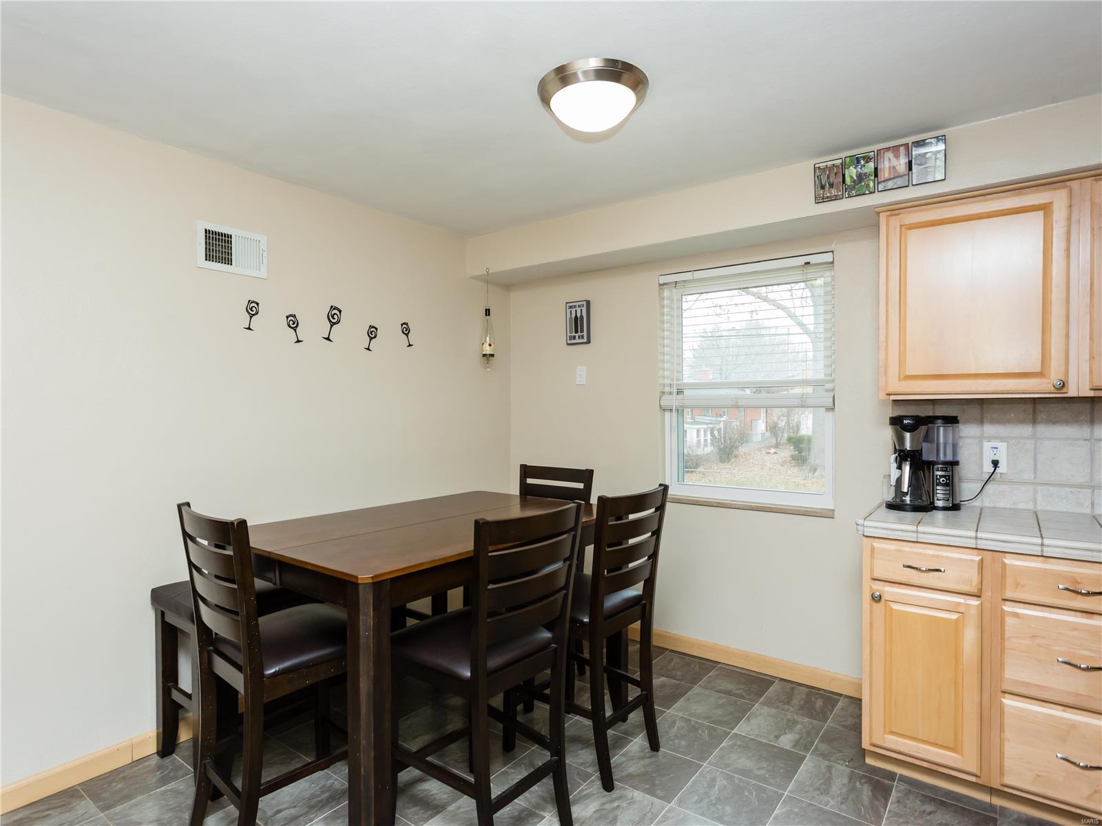 733 Buckley Road St. Louis, MO 63125 - Photo 9 of 44
