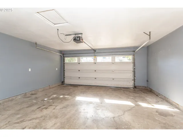 $468,000 | 2505 Southeast Clark Court, Troutdale, OR 97060