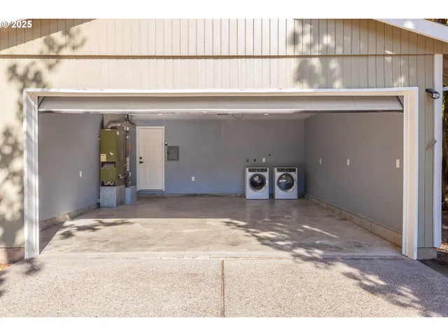 $468,000 | 2505 Southeast Clark Court, Troutdale, OR 97060