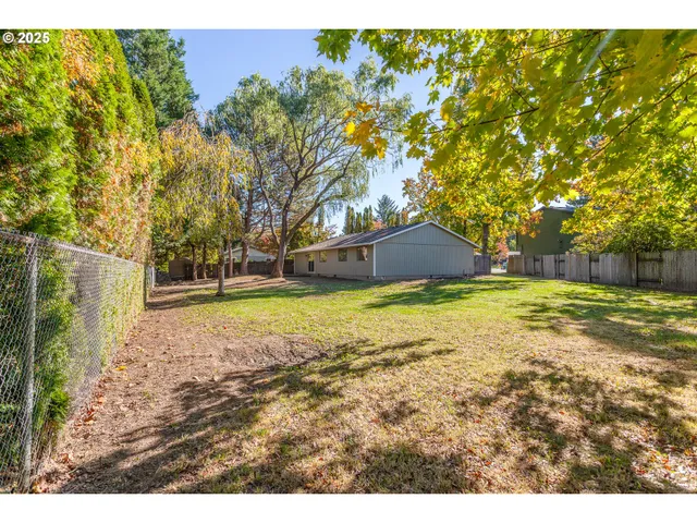 $468,000 | 2505 Southeast Clark Court, Troutdale, OR 97060