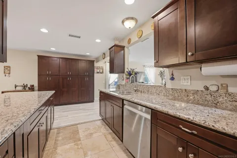 $1,269,000 | 15377 Andorra Way, San Diego, CA 92129