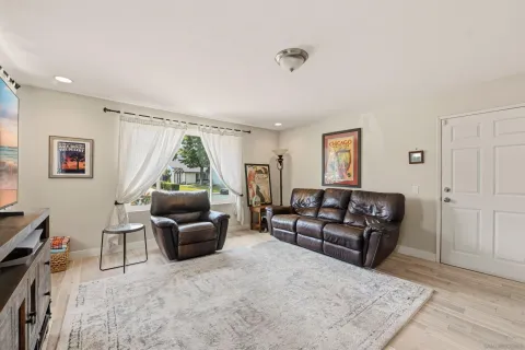 $1,269,000 | 15377 Andorra Way, San Diego, CA 92129