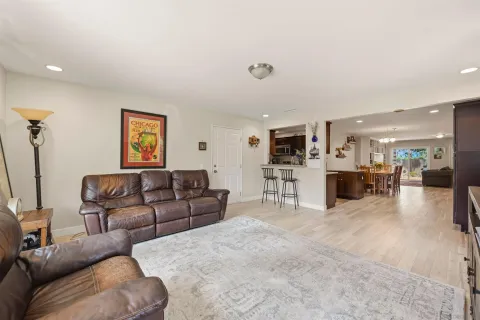 $1,269,000 | 15377 Andorra Way, San Diego, CA 92129