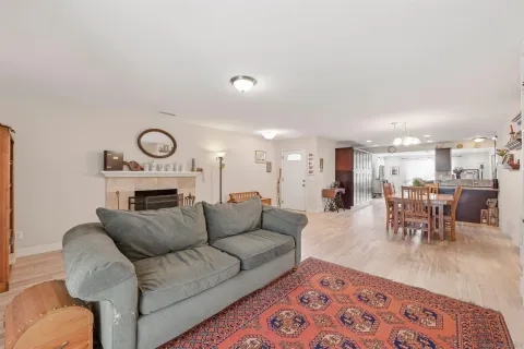 $1,269,000 | 15377 Andorra Way, San Diego, CA 92129