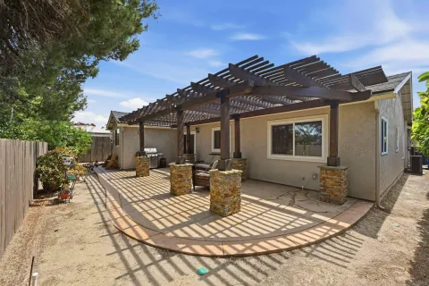 $1,269,000 | 15377 Andorra Way, San Diego, CA 92129