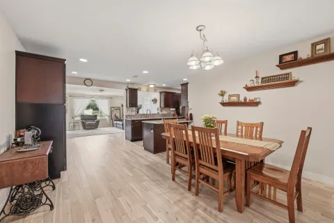 $1,269,000 | 15377 Andorra Way, San Diego, CA 92129