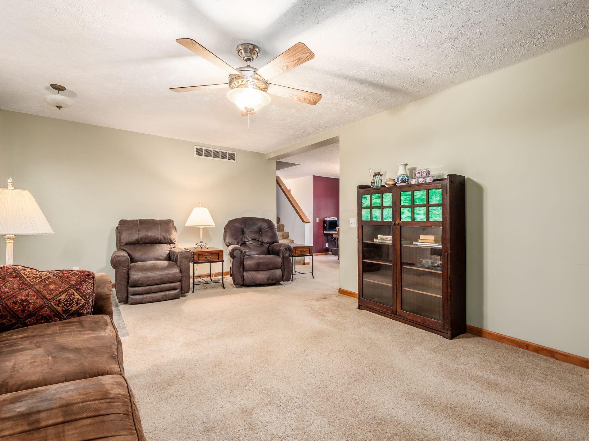 11721 Rosedale Road Mechanicsburg, OH 43044 - Photo 8 of 41 008