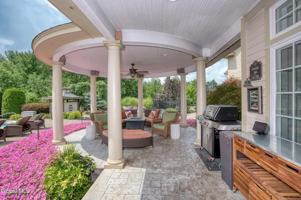 $1,900,000 | 394 Orchard Street, Bethlehem, NY 12054
