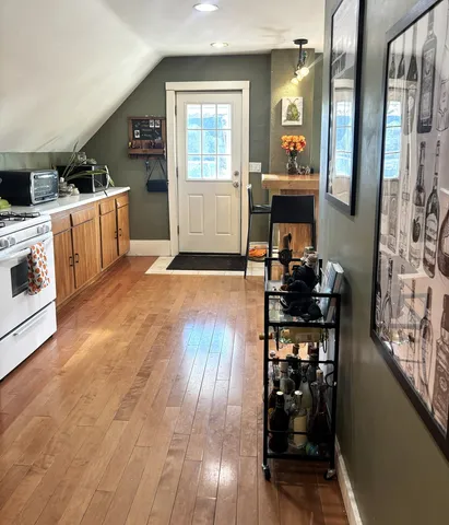 $1,500 | 615 Washington Street, Unit 2, West Dundee, IL 60118