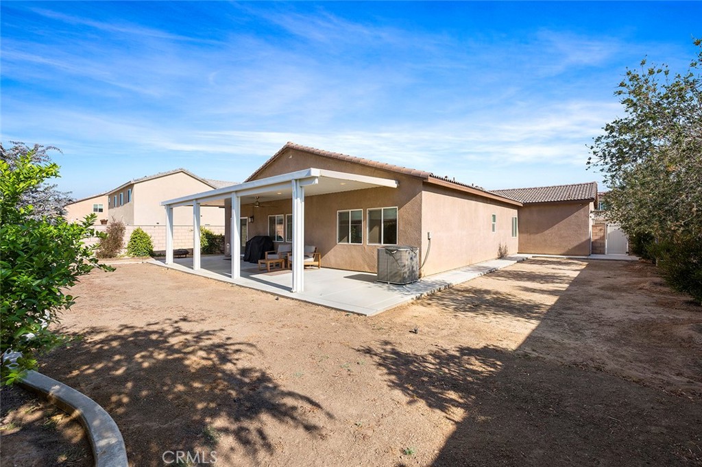 31228 Scrub Jay Road Winchester, CA 92596 - Photo 32 of 43 Grass, artificial turf, pool?