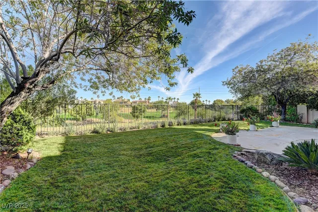 $1,999,999 | 11310 Winter Cottage Place, Las Vegas, NV 89135