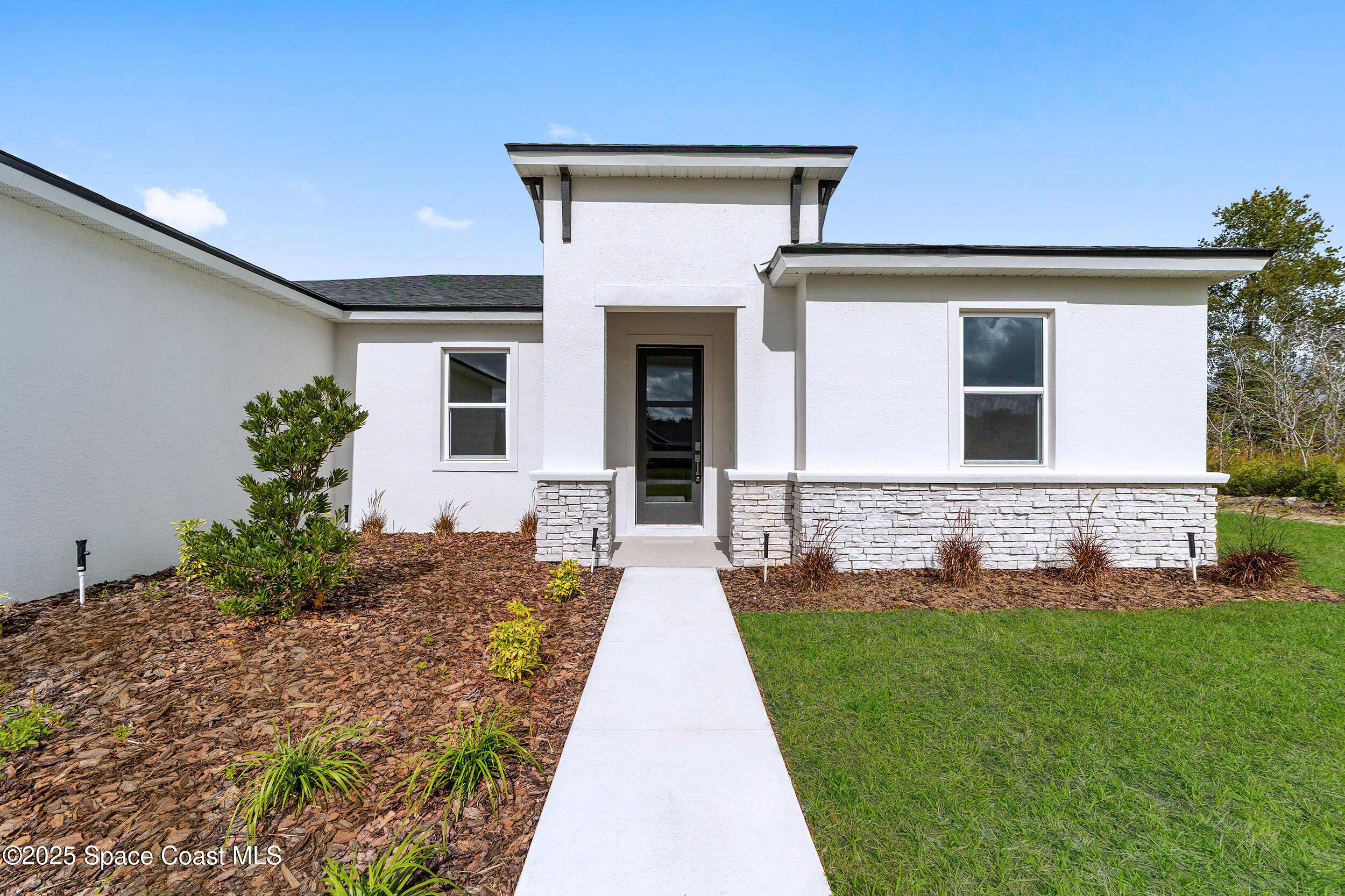 407 Tilhal Road Southwest Palm Bay, FL 32908 - Photo 2 of 23 IMAGE 3