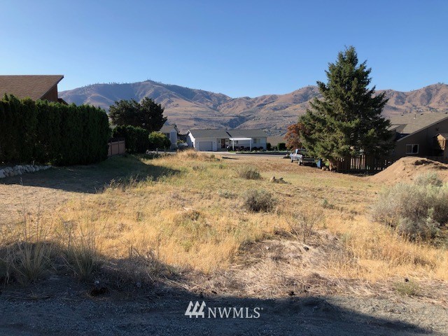 219 Butte Road Chelan, WA 98816 - Photo 2 of 10 Gallery Image 2