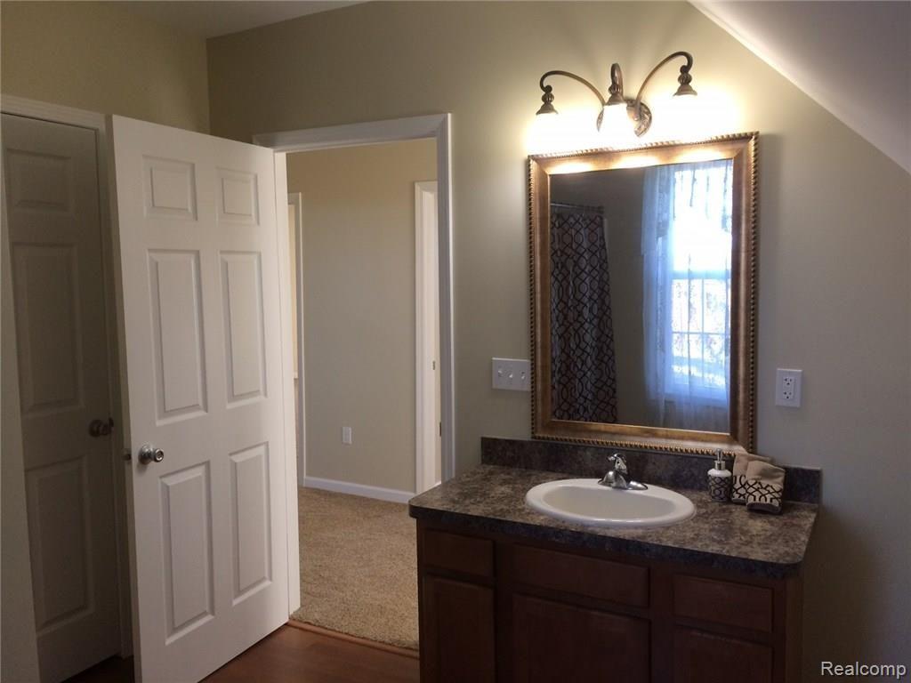 6437 Emmett Road Yale, MI 48097 - Photo 21 of 32 IMG_2125.JPG