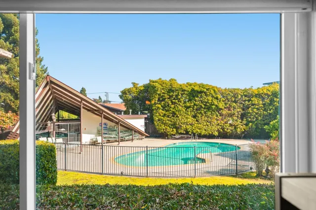 $899,000 | 200 Elm Street, Unit 102, San Mateo, CA 94401