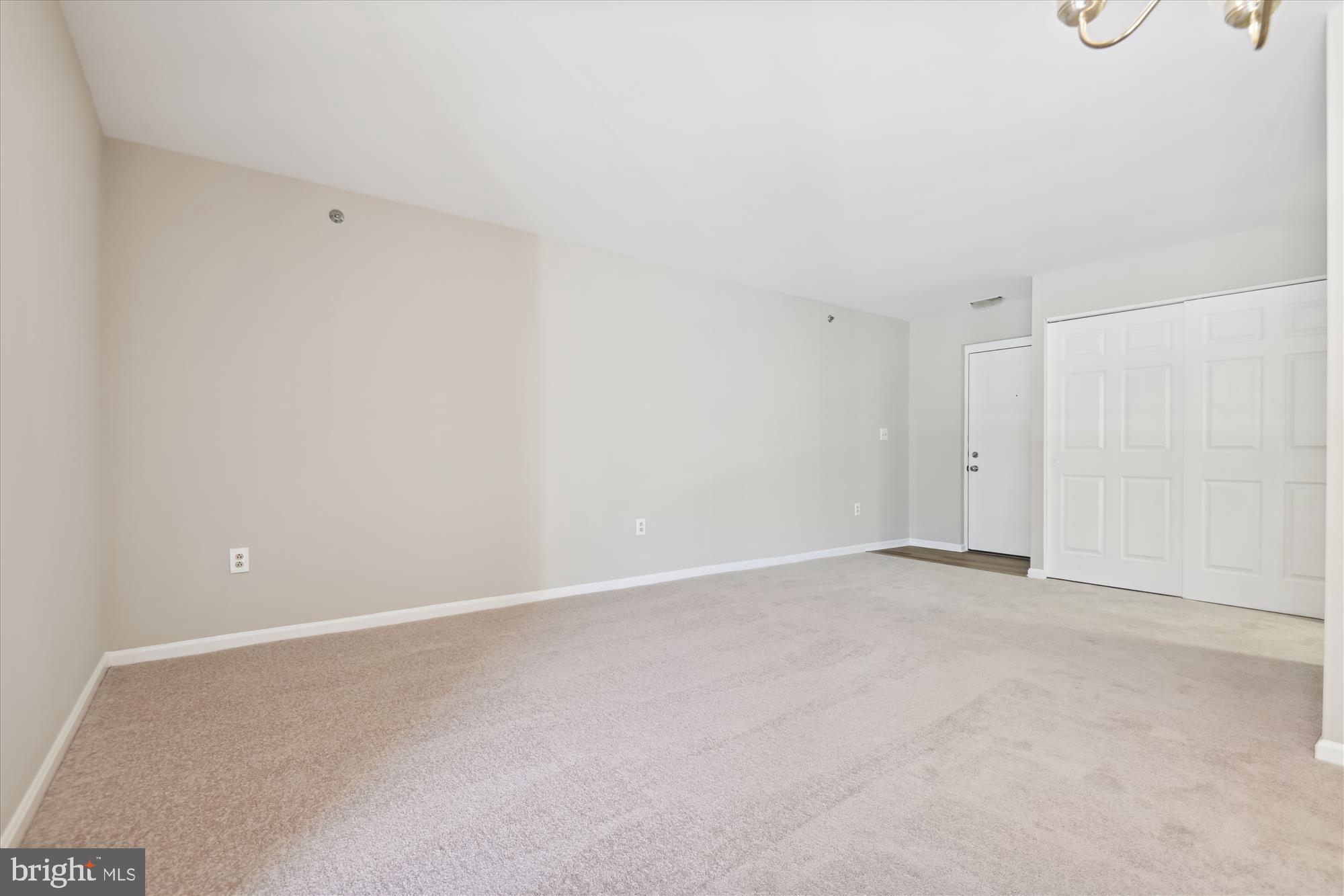 4104 Chardel Road, Unit 1E Nottingham, MD 21236 - Photo 11 of 33 This is a big space!