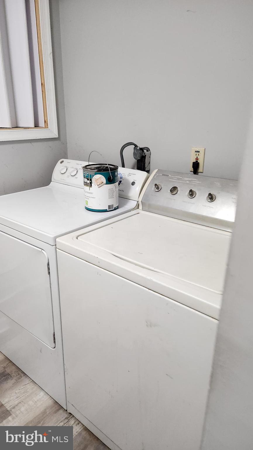 1024 Wicklow Road Baltimore, MD 21229 - Photo 41 of 44 a utility room with dryer and washer