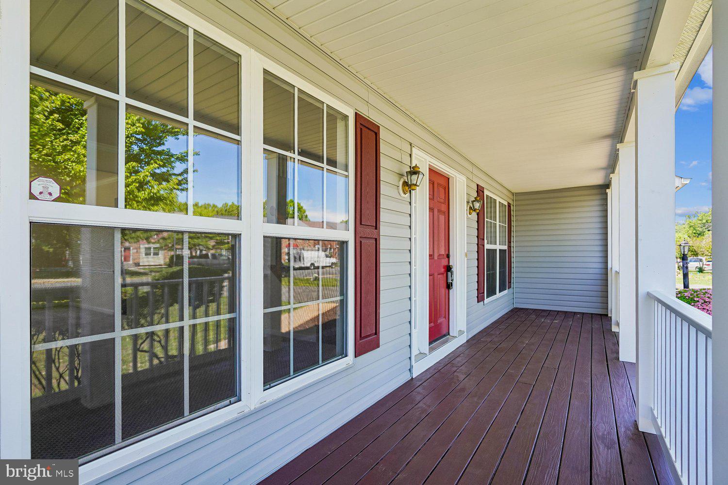 14677 Cloverdale Road Woodbridge, VA 22193 - Photo 6 of 72 Porch