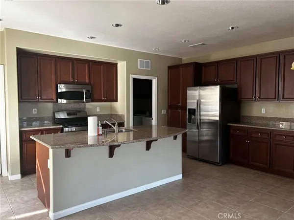 $2,500 | 1690 Lewis Creek, Beaumont, CA 92223