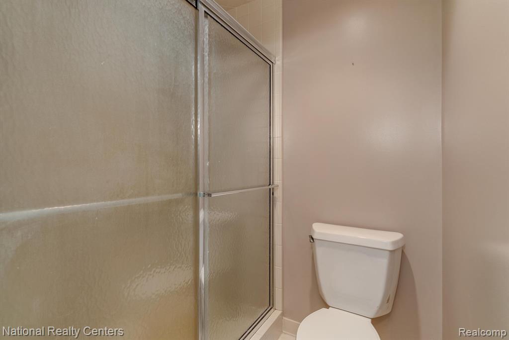 68905 8 Mile Road South Lyon, MI 48178 - Photo 34 of 72 Gallery Image 34