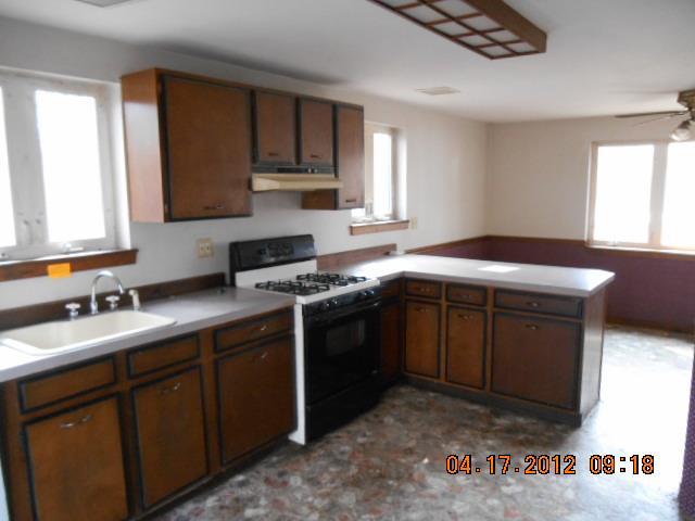 1046 New County Road Biddeford, ME 04005 - Photo 4 of 13 Photo