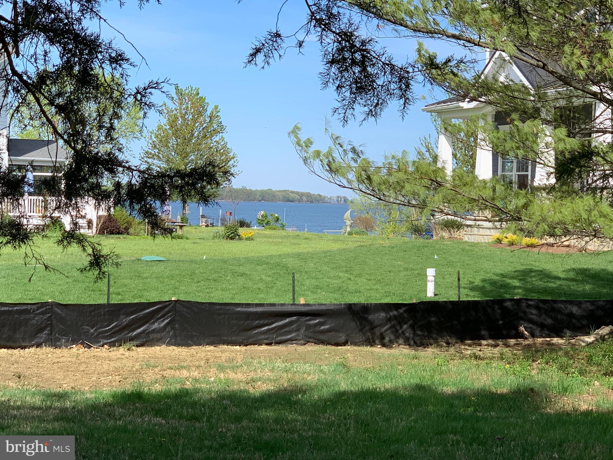 4211 Kings Road Edgewater, MD 21037 - Photo 2 of 21 Views while standing in the backyard.