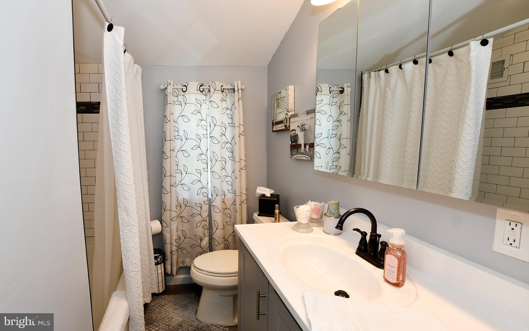 204 West Chelton Road Brookhaven, PA 19015 - Photo 16 of 24 Gallery Image 16