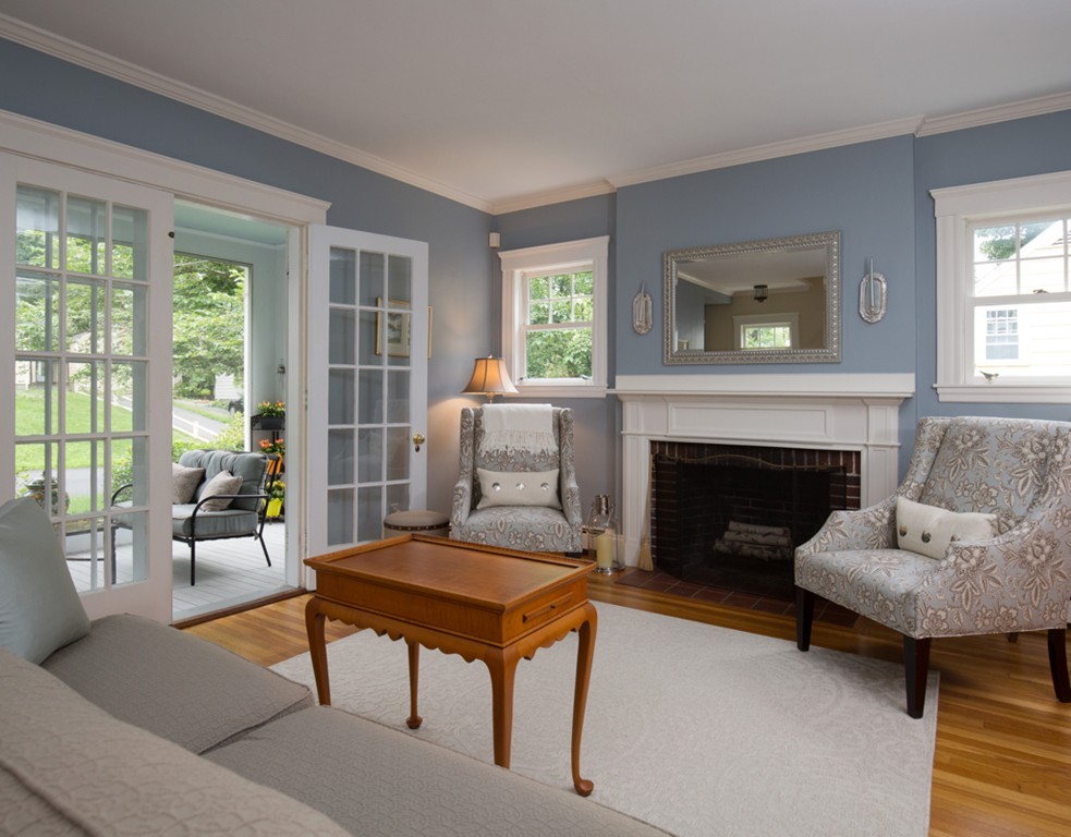 12 Eaton Road Lexington, MA 02420 - Photo 3 of 13 Gallery Image 3