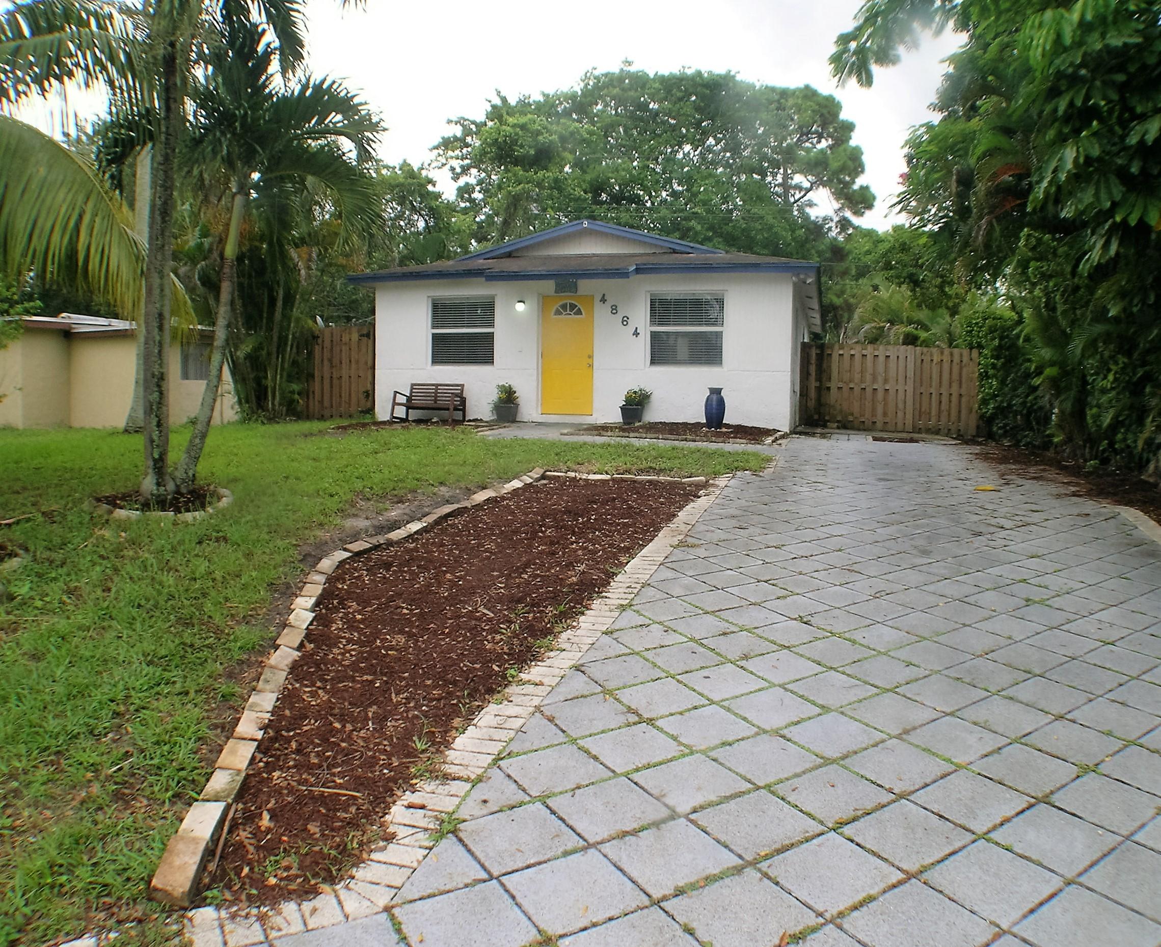 4864 Lincoln Road Delray Beach, FL 33445 - Photo 2 of 32 Front