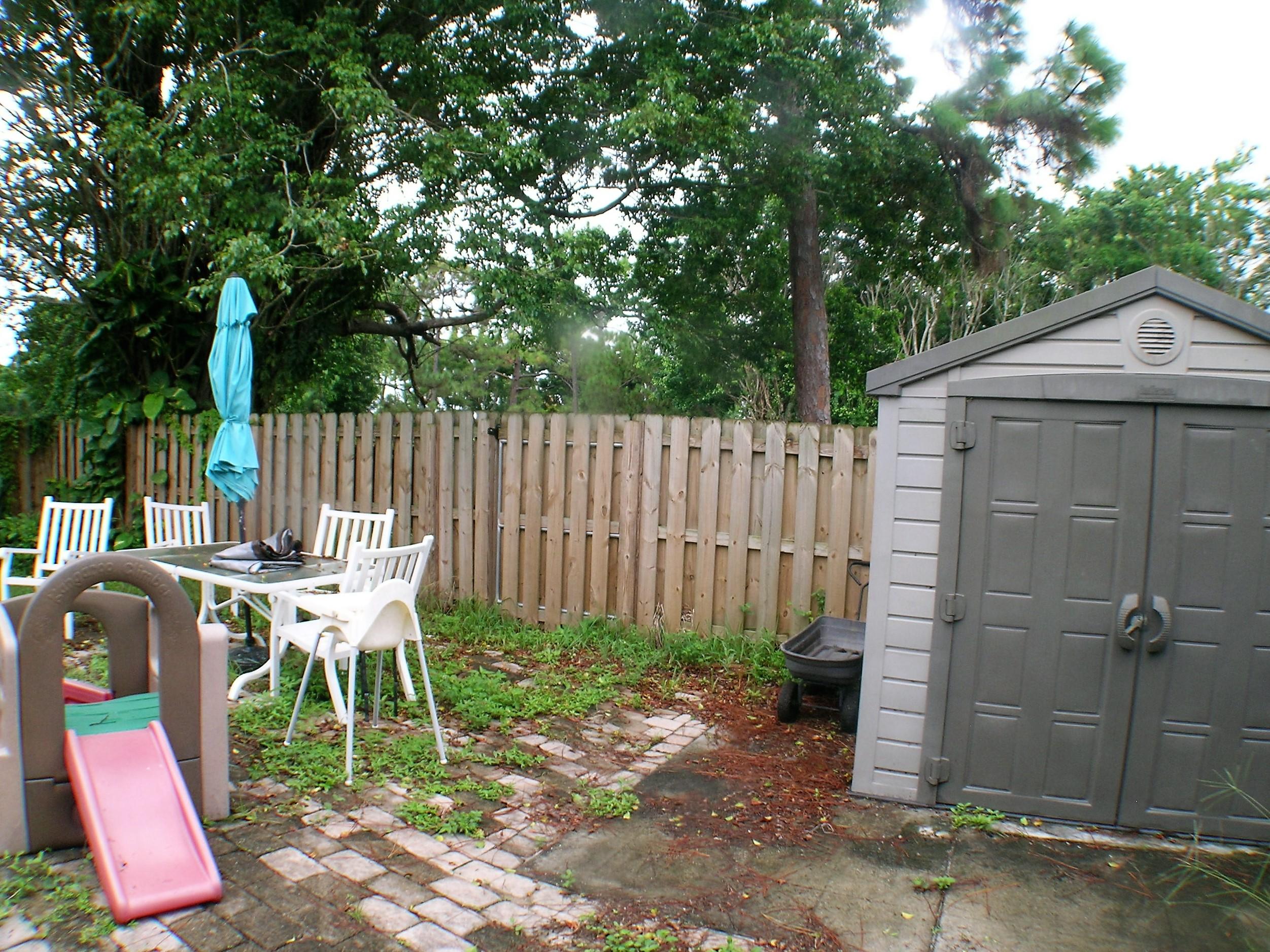 4864 Lincoln Road Delray Beach, FL 33445 - Photo 26 of 32 Back Yard