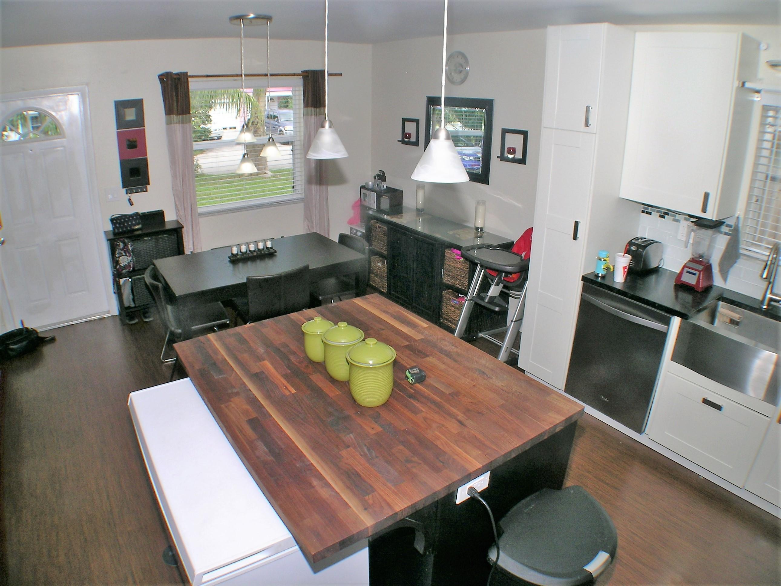 4864 Lincoln Road Delray Beach, FL 33445 - Photo 7 of 32 Kitchen Eating Area
