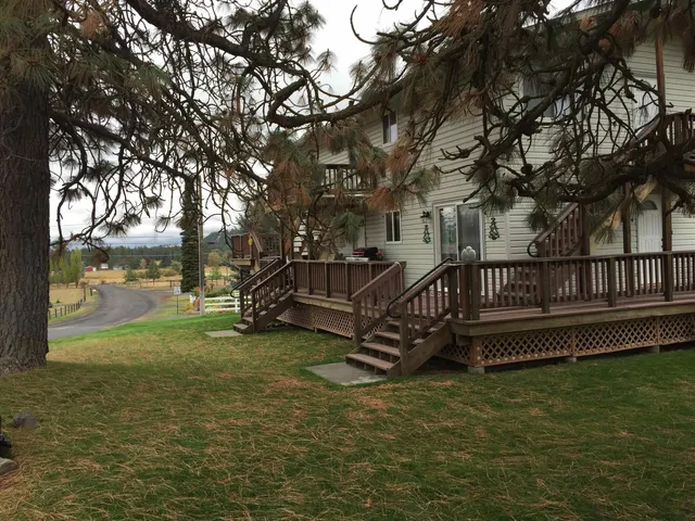 $475,000 | 324 North Silver Lake Avenue, Medical Lake, WA 99022