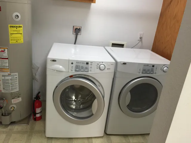 $475,000 | 324 North Silver Lake Avenue, Medical Lake, WA 99022