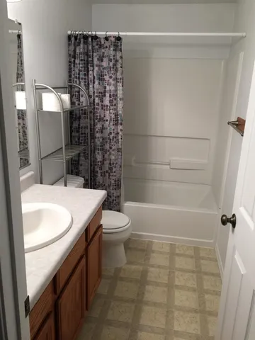 $475,000 | 324 North Silver Lake Avenue, Medical Lake, WA 99022