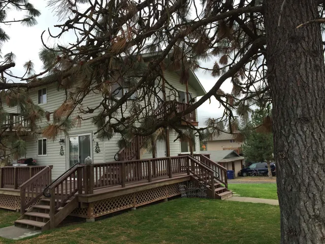 $475,000 | 324 North Silver Lake Avenue, Medical Lake, WA 99022