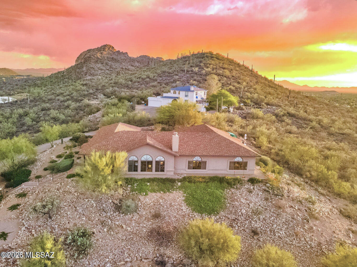 3955 West Coyote Ridge Trail Tucson, AZ 85746 - Photo 2 of 46