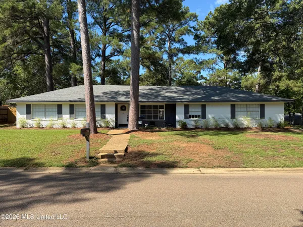 $259,995 | 33 Pebble Hill Drive, Brandon, MS 39042