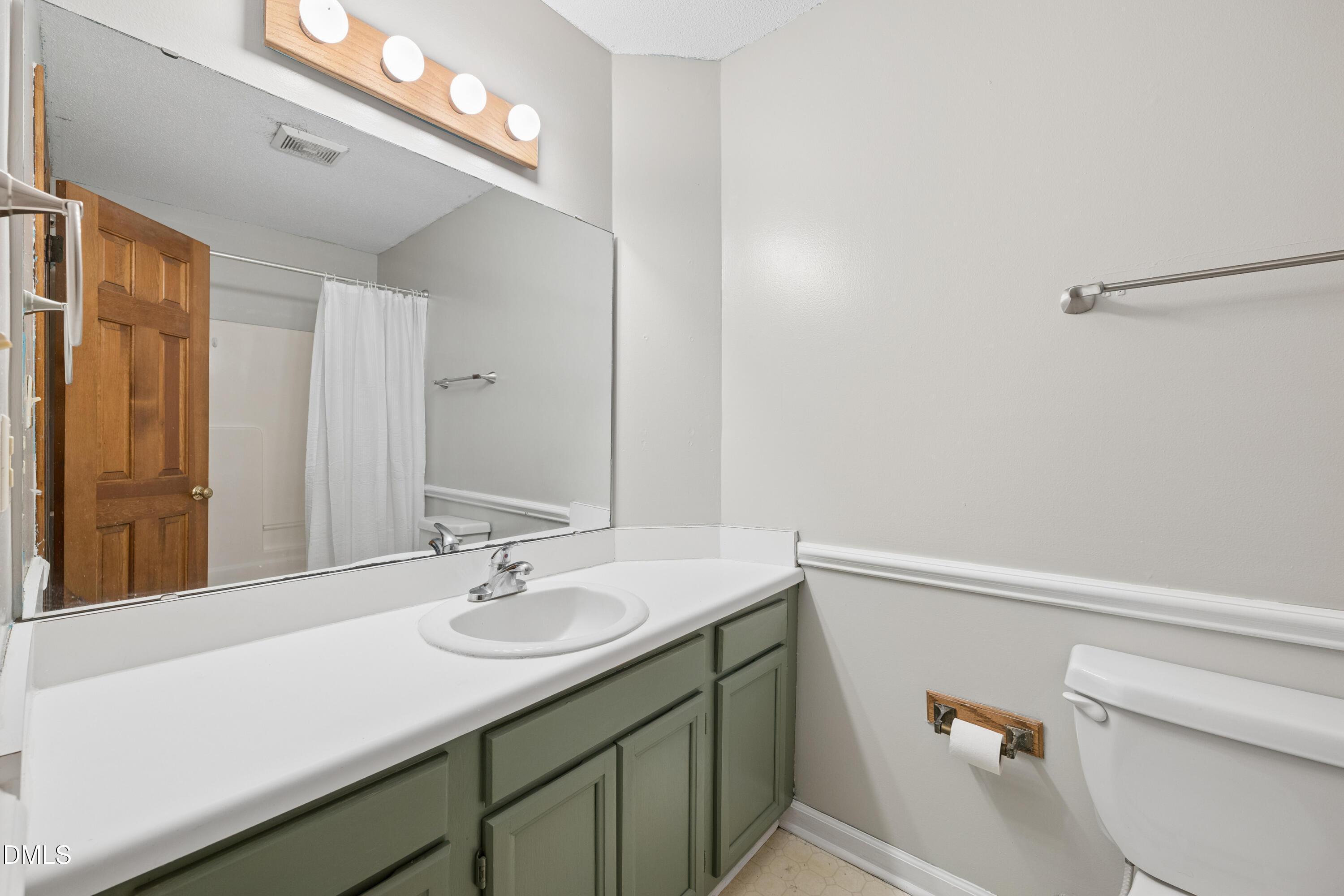 2632 North Shiloh Road Garner, NC 27529 - Photo 23 of 45 40_204 -2632 n shiloh rd, interior