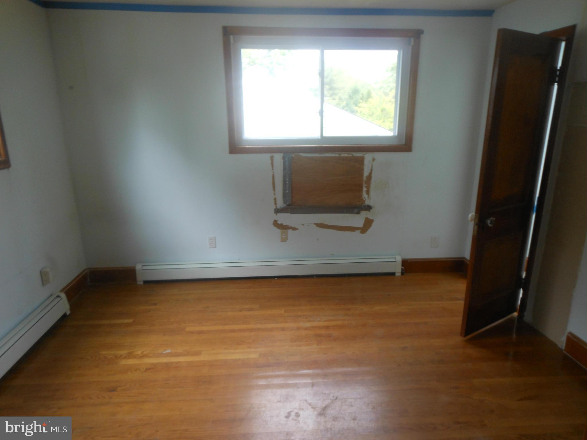 6800 Windsor Mill Road Baltimore, MD 21207 - Photo 8 of 12 Bedroom one