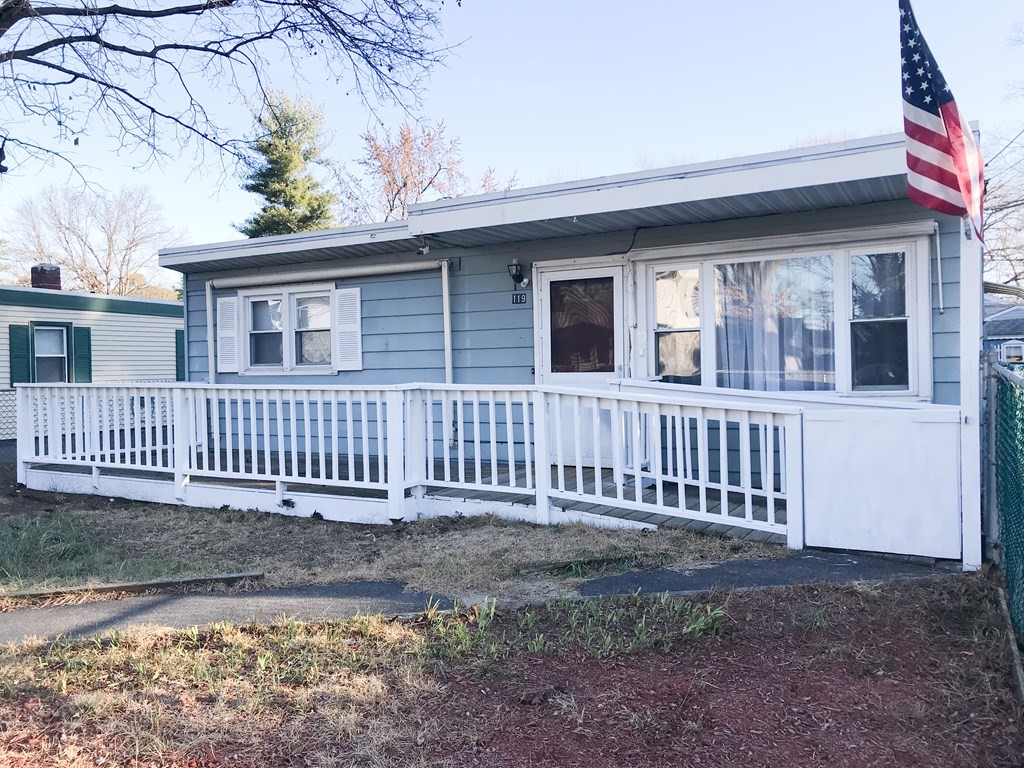 119 Tavistock Street Springfield, MA 01119 - Photo 1 of 11 Gallery Image 1