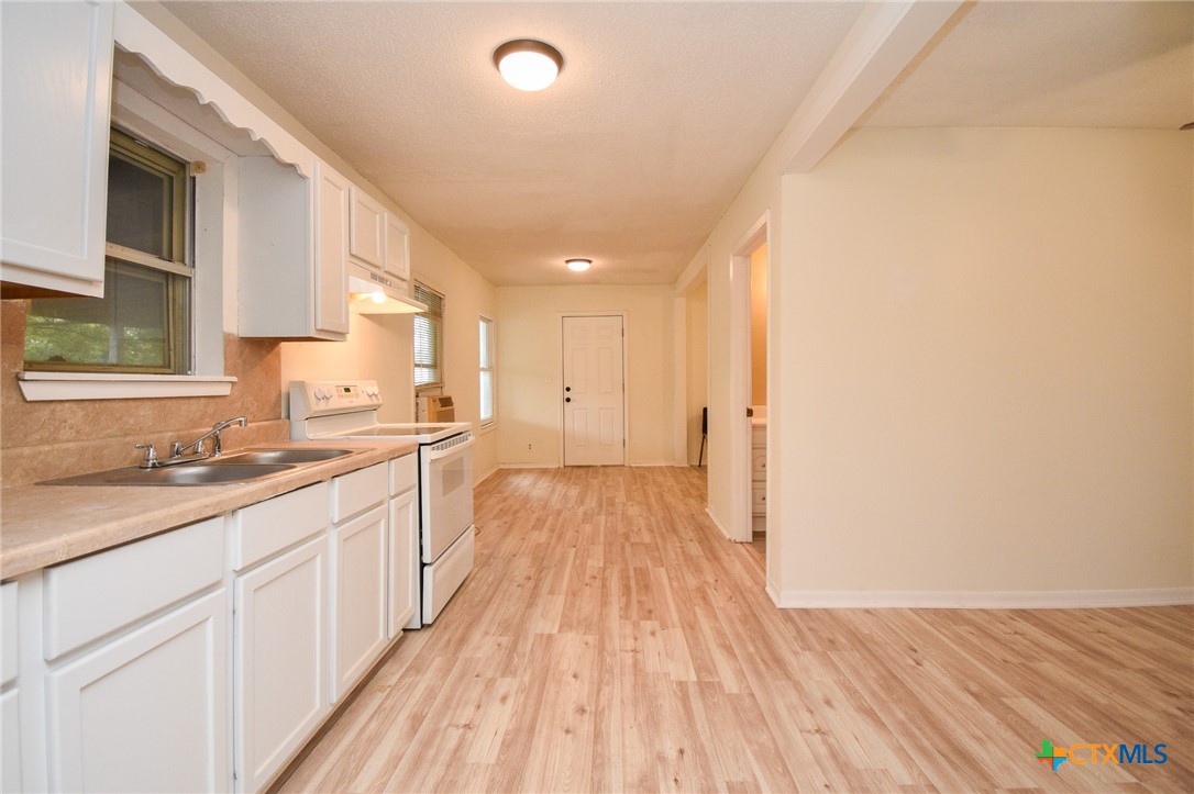 113 Barbara Street Victoria, TX 77901 - Photo 9 of 16