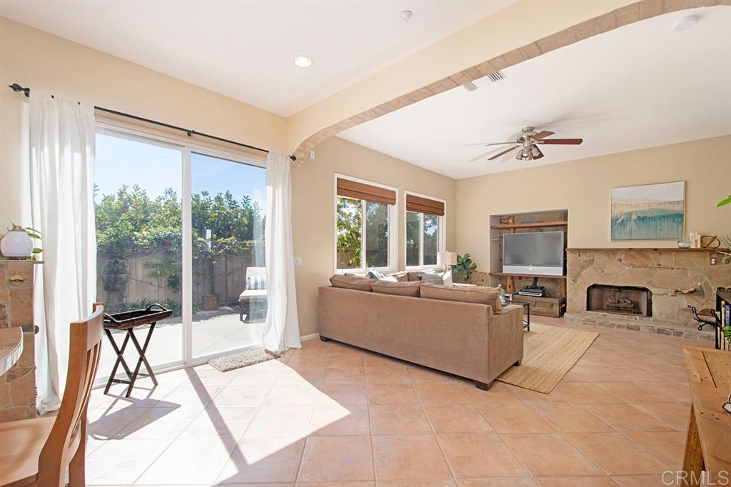 1111 Alexandra Lane Encinitas, CA 92024 - Photo 8 of 25 Gallery Image 8