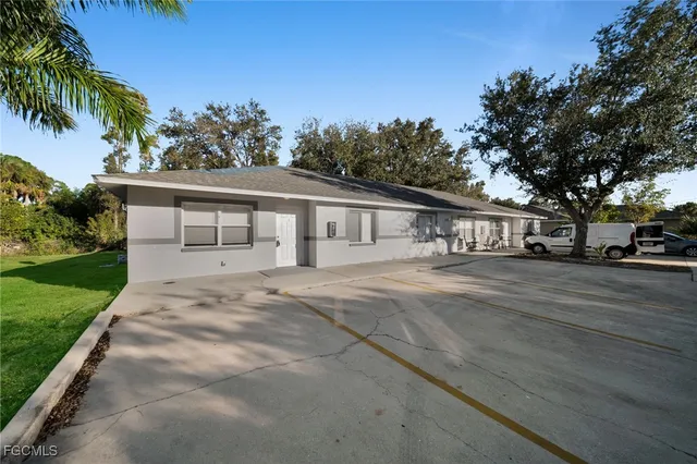 $1,600 | 1407 Southeast 24th Avenue, Unit 1, Cape Coral, FL 33990