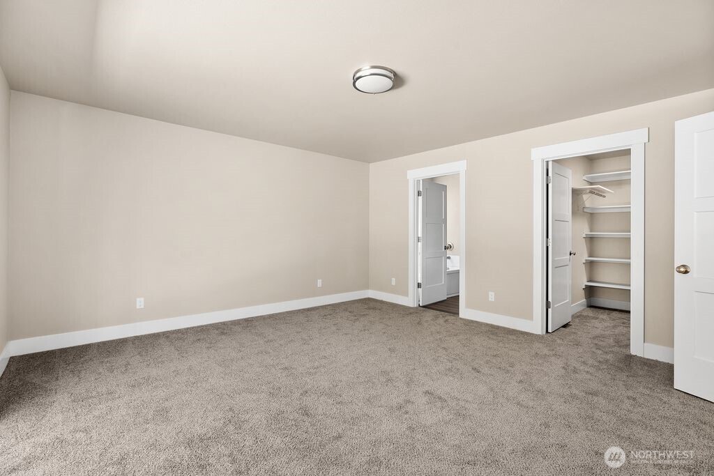 19106 Nutmeg Street Southwest Rochester, WA 98579 - Photo 7 of 16