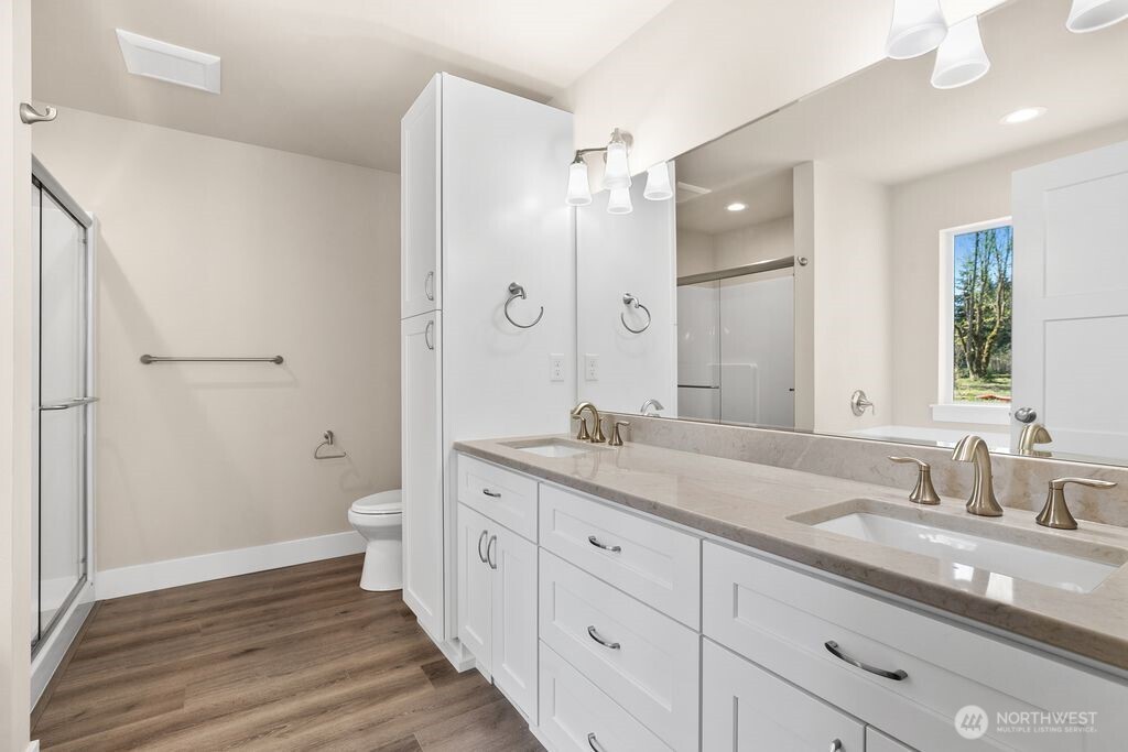 19106 Nutmeg Street Southwest Rochester, WA 98579 - Photo 8 of 16