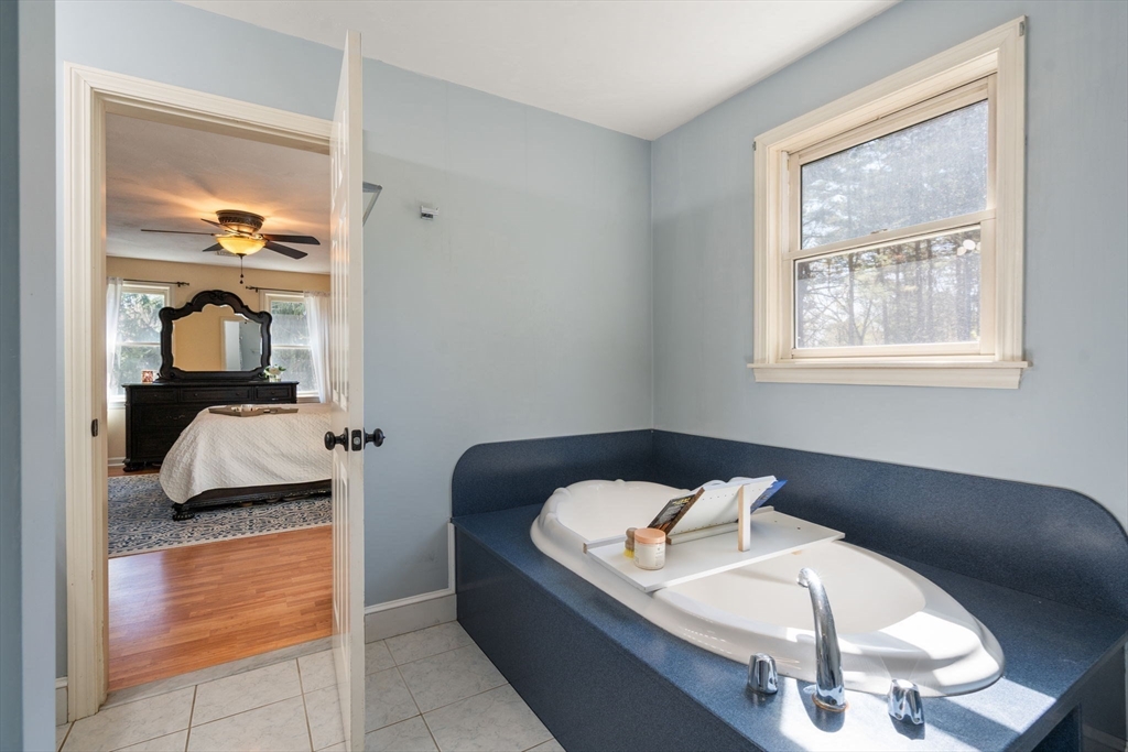 48 Fitchburg Street Marlborough, MA 01752 - Photo 24 of 41