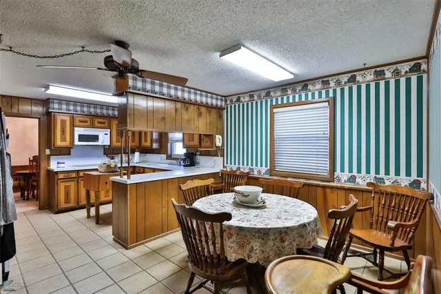 a view of a livingroom with furniture