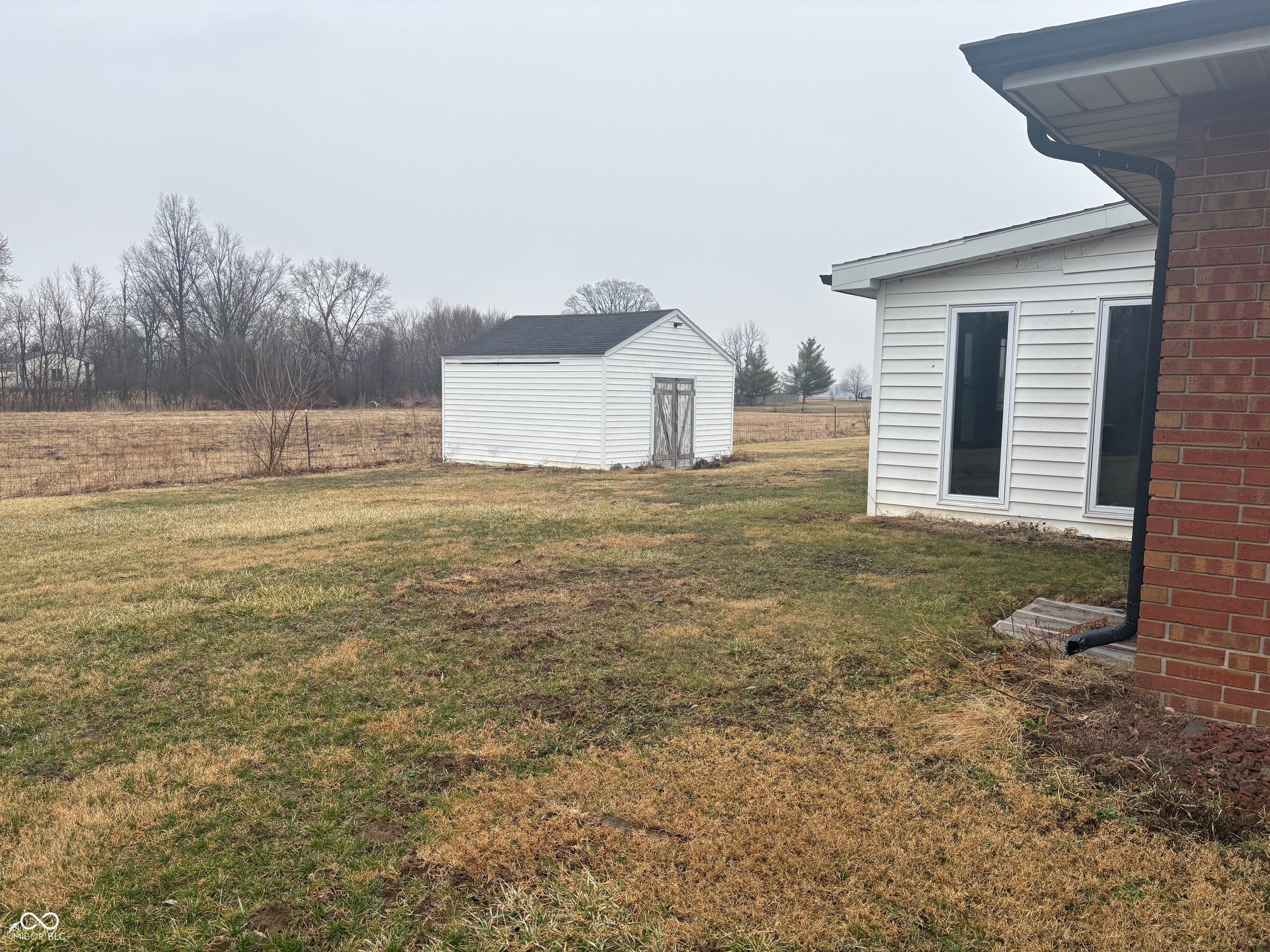 2124 Jackson Lane Anderson, IN 46011 - Photo 3 of 16