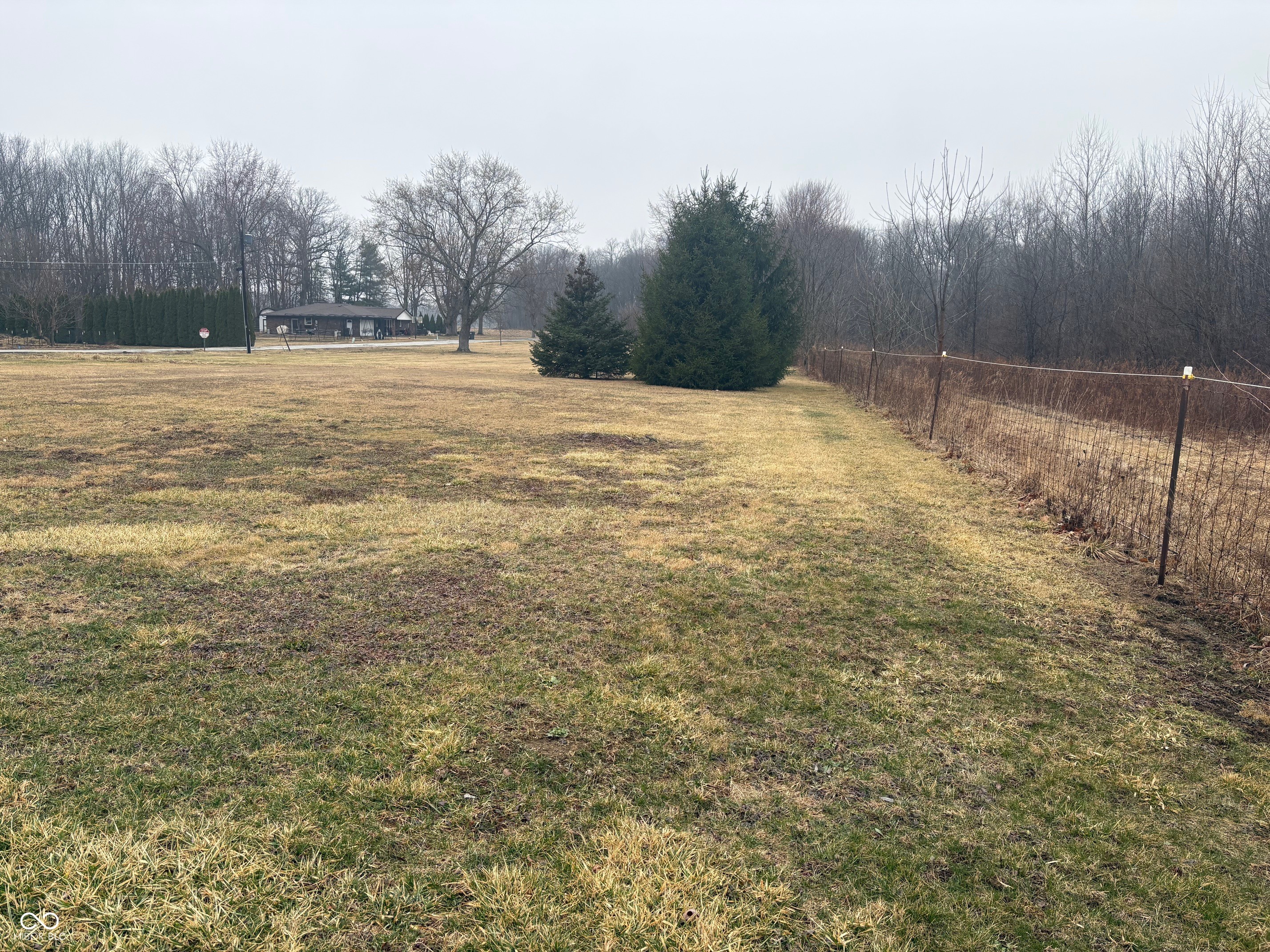 2124 Jackson Lane Anderson, IN 46011 - Photo 5 of 16